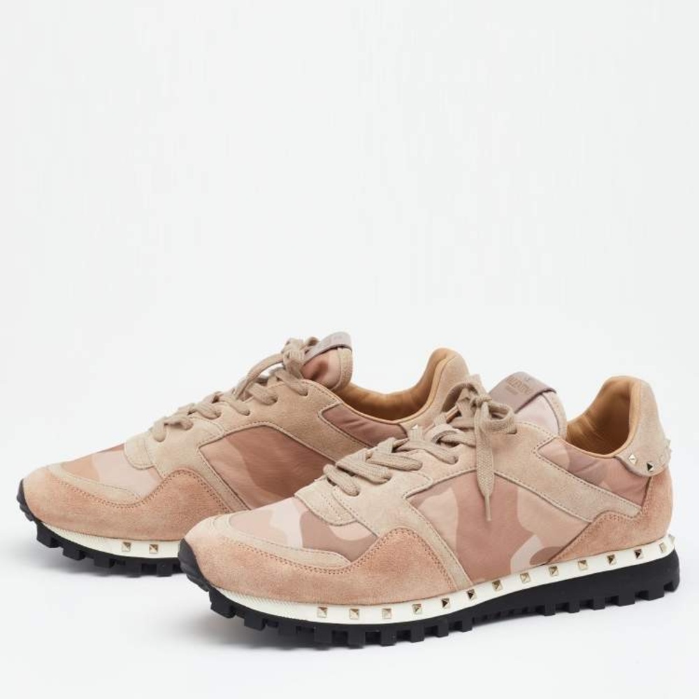 $845 Valentino Garavani Rockstud Camouflage Neutral Blush Runner Sneakers 9/39
